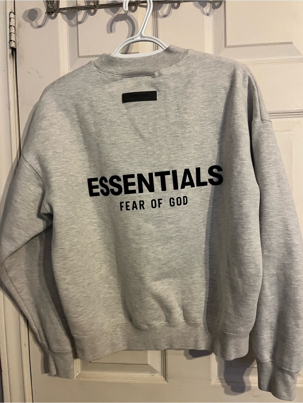 Light gray Essentials crew neck - Picture 2 of 3